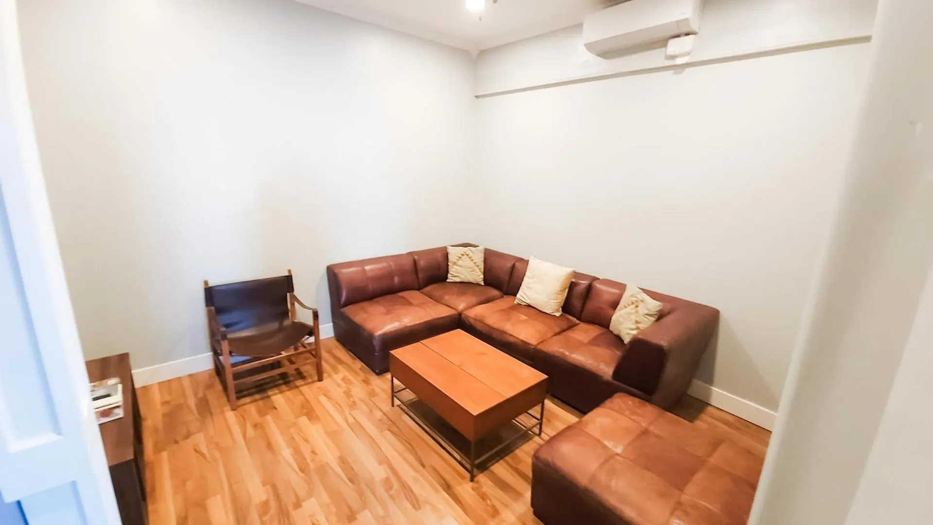 Historic Bushwick, Brooklyn Brownstone Apartment New York United States